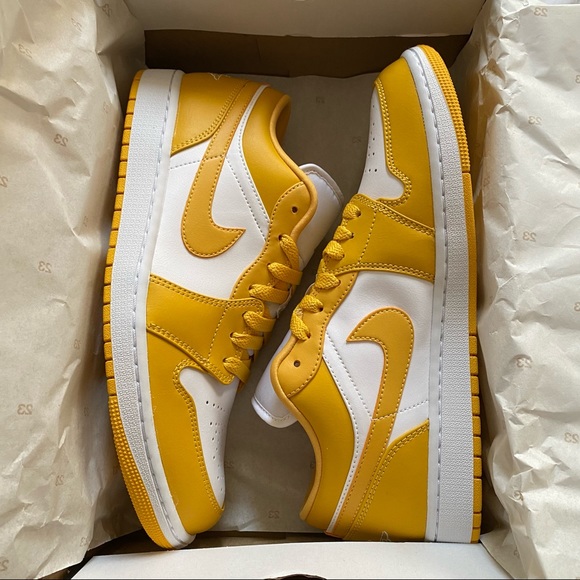 Jordan 1 Low Pollen - Picture 2 of 8